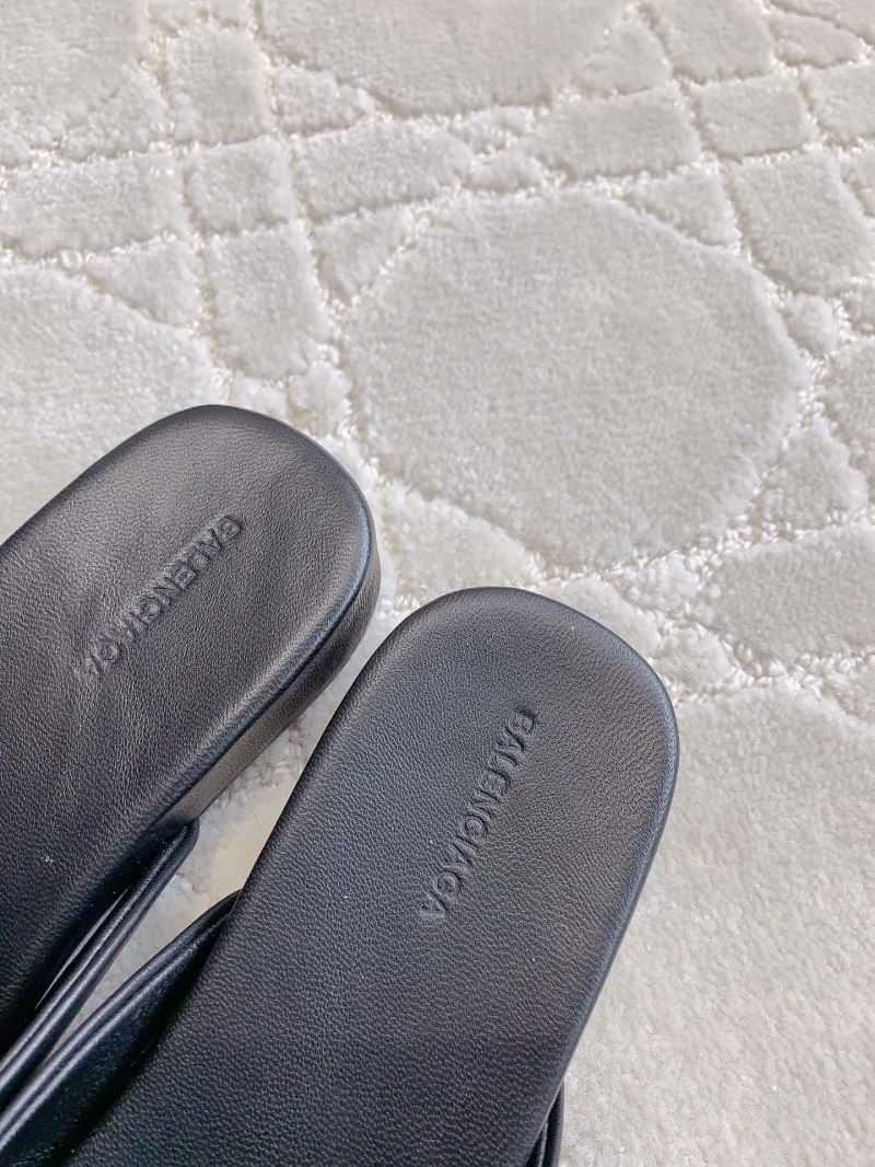 Balenciaga Slippers